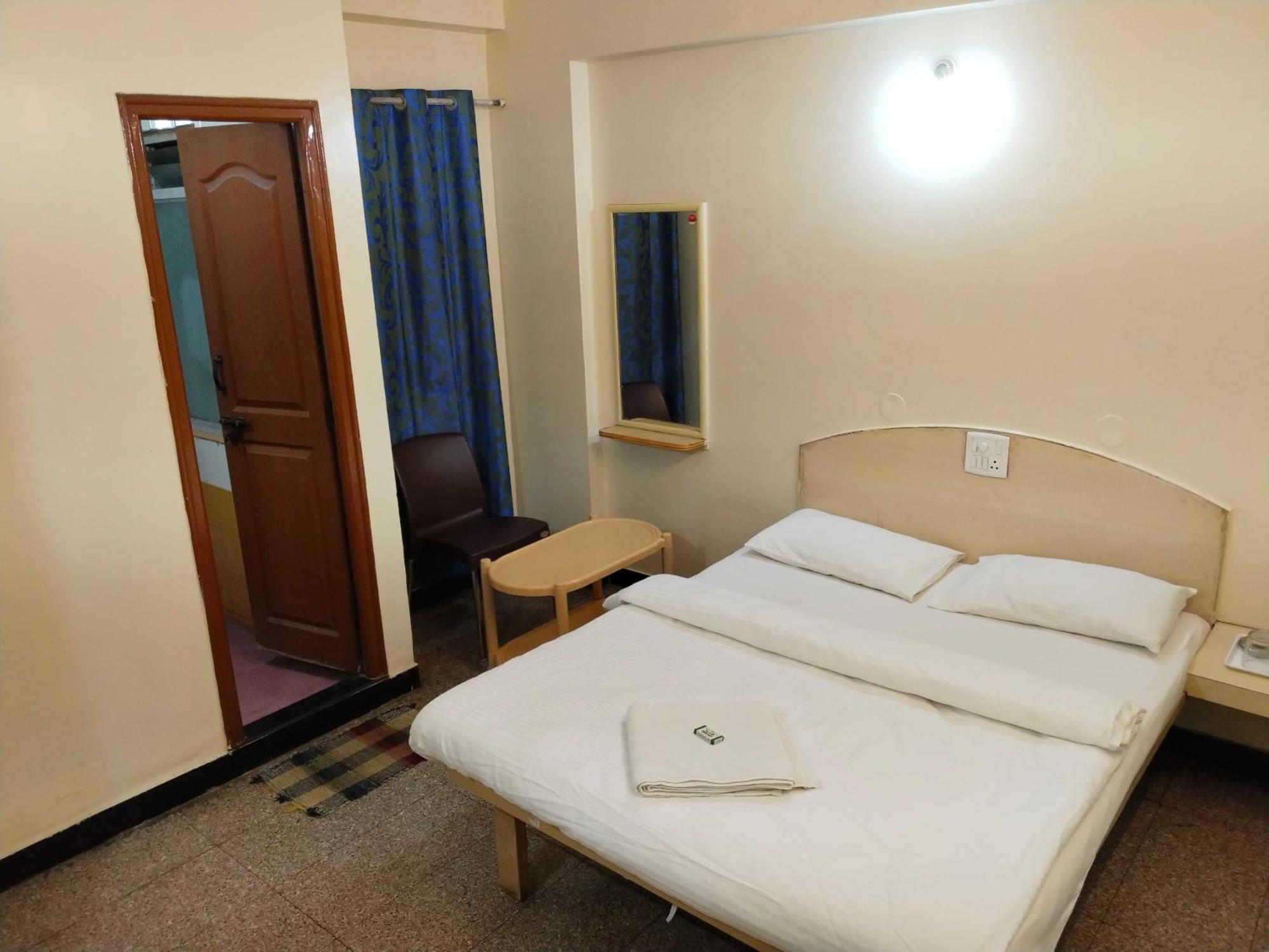 Hotel O Sri Vijaya Palace Lodging Бенґалуру Екстер'єр фото